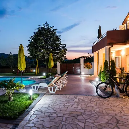 Ostojic Attractive With Private Pool Near Lakes Вилла *
