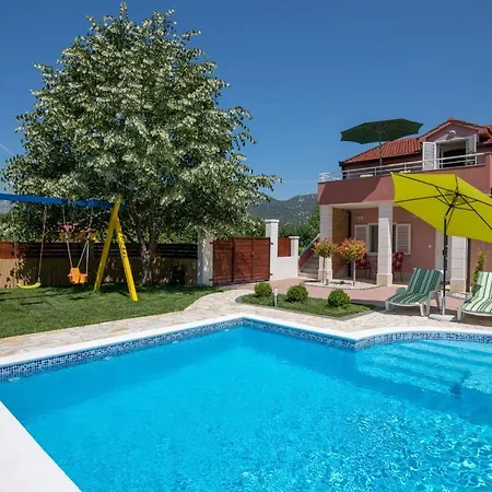 Ostojic Attractive With Private Pool Near Lakes