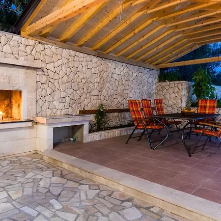 Ostojic Attractive With Private Pool Near Lakes Вилла *