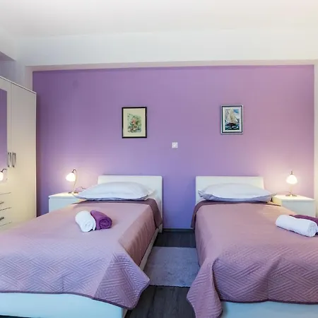 Ostojic Attractive With Private Pool Near Lakes Плоче