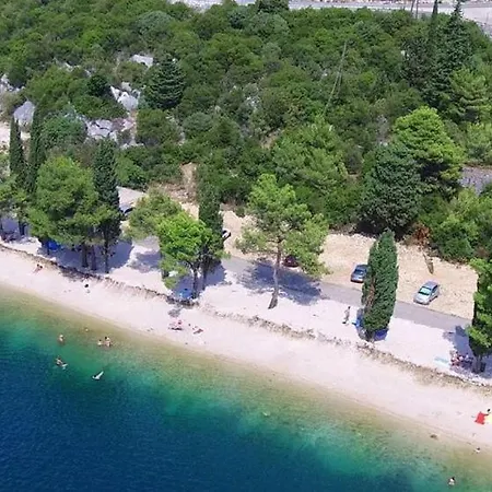 Villa Ostojic Attractive With Private Pool Near Lakes